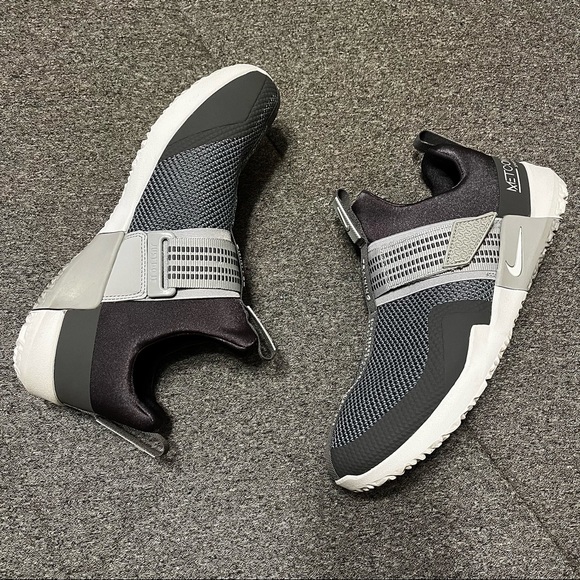 !SOLD! Men’s Grey Nike Metcon Sport Training Shoe - Picture 5 of 12
